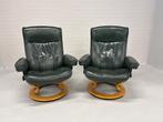 2 Stressless Fauteuils Mosgroen Leer - Draaipoot, Huis en Inrichting, Fauteuils, Ophalen, Gebruikt, Nvt, 75 tot 100 cm