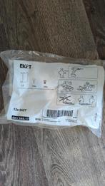 Ikea Eket bevestigingsstukken, Ophalen