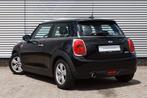 MINI Hatchback Cooper Automaat / Cruise Control / Navigatie, 12 maanden, Gebruikt, 4 stoelen, Zwart