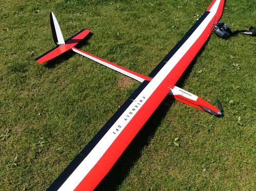 Te koop: Friendly F5J, Hobby en Vrije tijd, Modelbouw | Radiografisch | Vliegtuigen, Zo goed als nieuw, Elektro, RTF (Ready to Fly)