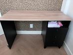 Zwart bureau met houtenblad, Huis en Inrichting, Ophalen, Zo goed als nieuw