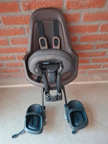 Bobike Mini One Chocolate Brown Voorstoeltje met slaaprol.

 beschikbaar voor biedingen