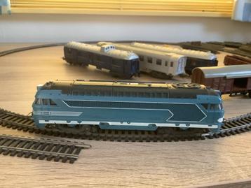 Treinset jaren 70 - Vintage Project beschikbaar voor biedingen