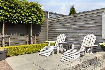 Adirondack chairs /Canadian deckchairs incl losse voetenbank beschikbaar voor biedingen