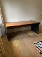Klassiek en degelijk bureau, Ophalen, Gebruikt, Bureau