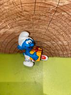 Smurfen smurf met kado 2018, Verzamelen, Smurfen, Ophalen of Verzenden, Zo goed als nieuw, Verschillende Smurfen