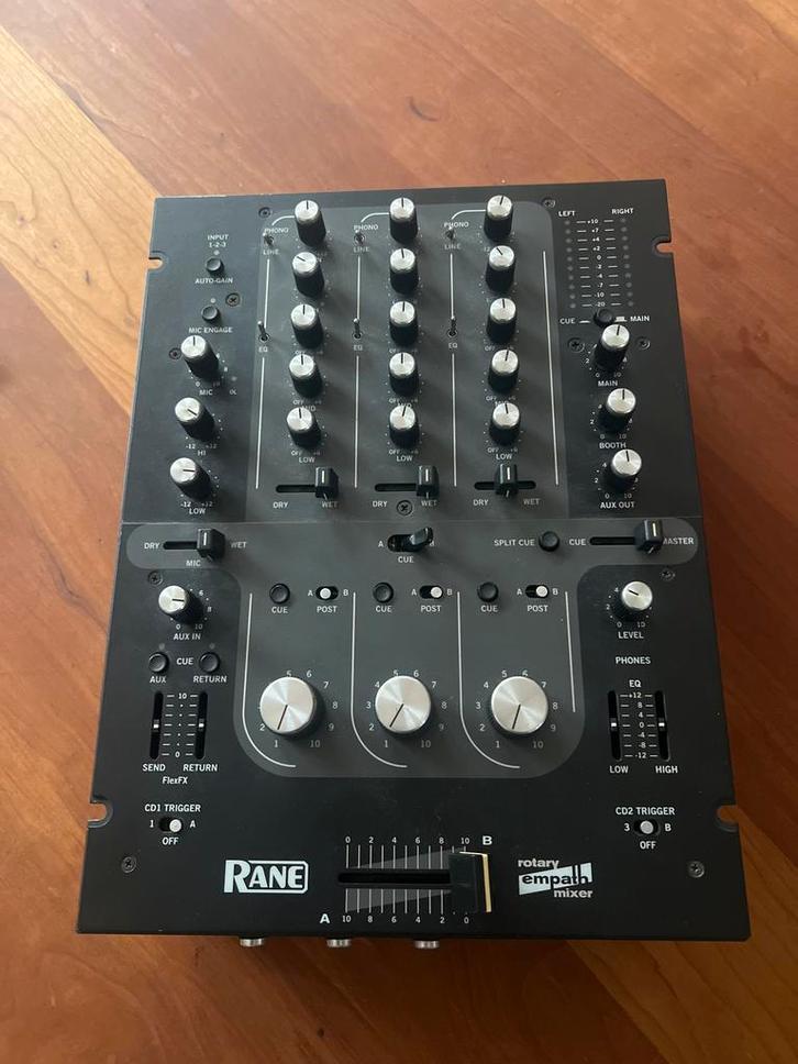 Rane Empath Rotary Mixer - Zo Goed Als Nieuw!, Muziek en Instrumenten, Mengpanelen, Zo goed als nieuw, Minder dan 5 kanalen, Microfooningang