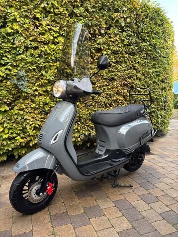 DJJD Cashmere Scooter - 45km/u beschikbaar voor biedingen