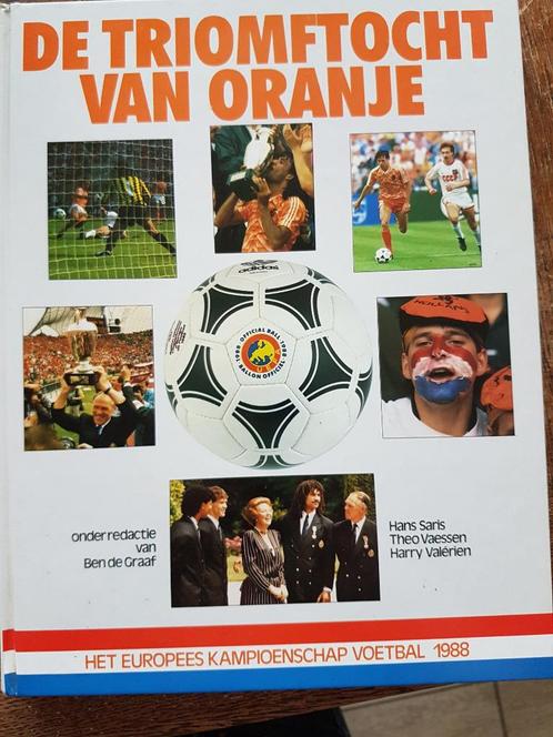 De triomftocht van Oranje, Boeken, Sportboeken, Zo goed als nieuw, Balsport, Ophalen of Verzenden
