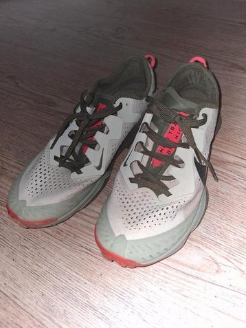 Nike Trail Sneakers Maat 44 meerdere maten op aanvraag beschikbaar voor biedingen