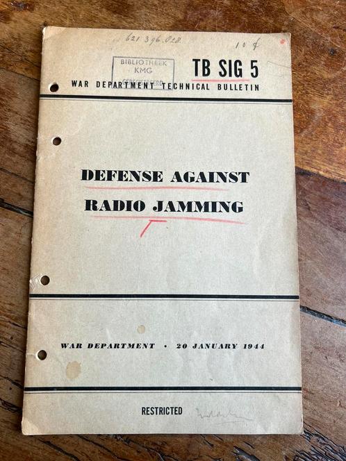 WO2 Amerikaans voorschrift defense radio jamming zender 1944, Verzamelen, Militaria | Tweede Wereldoorlog, Landmacht, Amerika