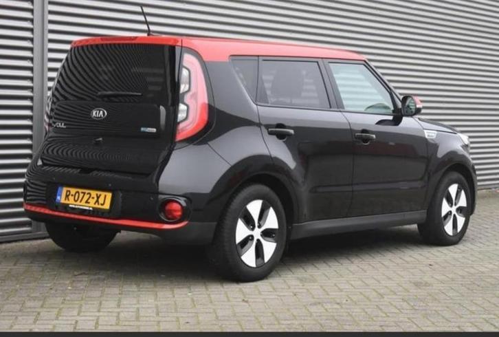 Kia Soul EV 2016 Zwart, Auto's, Kia, Particulier, Soul, Achteruitrijcamera, Airconditioning, Android Auto, Bluetooth, Boordcomputer