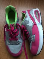 Nike Air Max maat 36, roze-zilver, Kinderen en Baby's, Meisje, Gebruikt, Ophalen of Verzenden, Sportschoenen