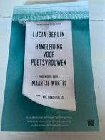 Handleiding voor poetsvrouwen - Lucia Berlin, Ophalen of Verzenden, Zo goed als nieuw, Nederland