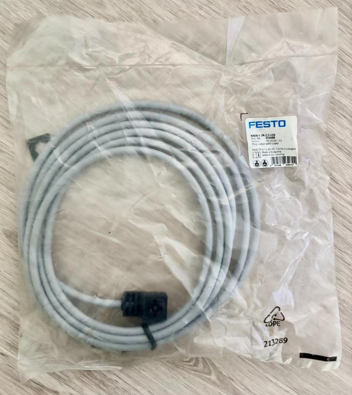FESTO - Kabel voor magneetventiel - 2.5 m KMEB-1-24-2.5-LED, Hobby en Vrije tijd, Elektronica-componenten, Nieuw, Ophalen of Verzenden