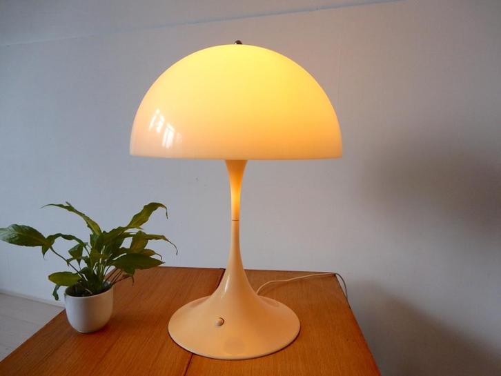 vintage lamp jaren 70 PANTHELLA VERNER PANTON LOUIS POULSEN, Huis en Inrichting, Lampen | Tafellampen, Gebruikt, Kunststof, Ophalen of Verzenden