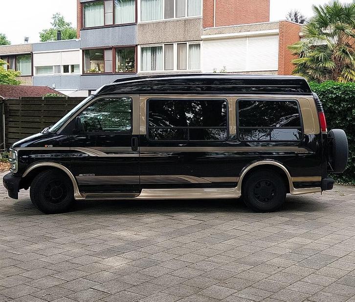 Chevy Van / Buscamper “Gladiator” Zwart, LPG, 1997, Auto's, Chevrolet, Particulier, Overige modellen, ABS, Airbags, Airconditioning