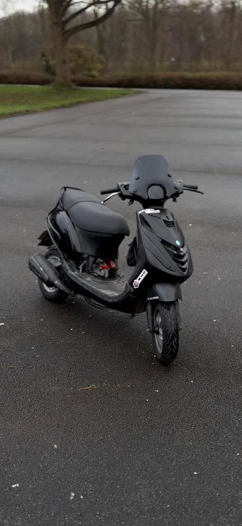 Piaggio Zip 125cc, Fietsen en Brommers, Scooters | Piaggio, Zo goed als nieuw, Zip, Maximaal 45 km/u, Benzine, Ophalen