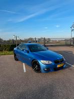 BMW 3-Serie 3.0 I 325 Coupe AUT 2013 Blauw, Automaat, 745 kg, Achterwielaandrijving, Zwart