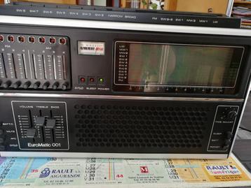 wereld radio Euromatic 001 uit Rusland,1977 beschikbaar voor biedingen