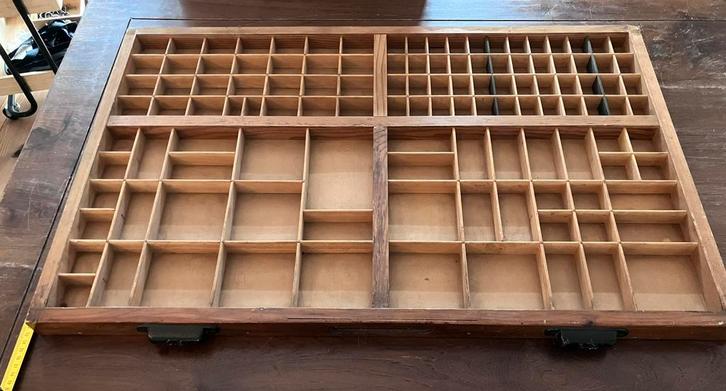 Antiek houten letterbak, Antiek en Kunst, Antiek | Woonaccessoires, Ophalen of Verzenden
