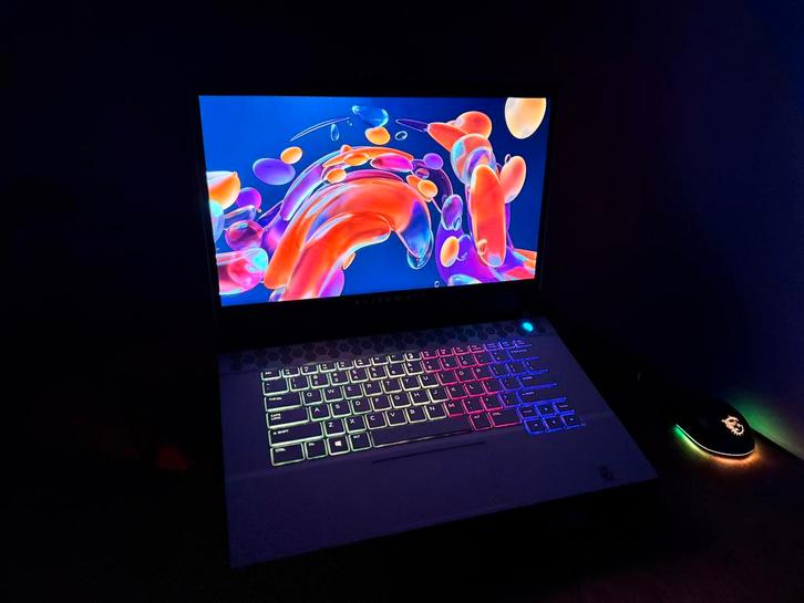 Alienware M15 R3 - i7 10750H - RTX 2070 Super, Computers en Software, Windows Laptops, Zo goed als nieuw, 15 inch, SSD, 4 Ghz of meer