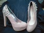 Fashionchick pumps beige hoge hak hiel met studs 38, Fashionchick, Pumps, Beige, Ophalen of Verzenden