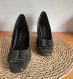 Tamaris lakleren pumps - maat 38, Tamaris, Pumps, Ophalen of Verzenden, Zo goed als nieuw