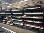 veel Keyboards Korg Yamaha Roland Technics Casio, Muziek en Instrumenten, Keyboards, Ophalen, Korg, Aanslaggevoelig, 61 toetsen