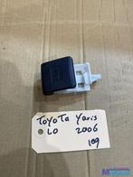 TOYOTA YARIS P9 motorkap hendel, Ophalen of Verzenden, Gebruikt, Toyota