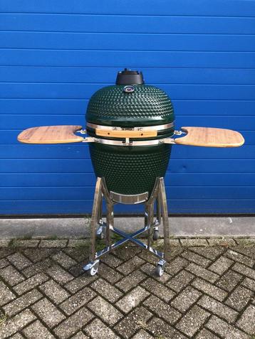 Keramische barbecue of oven type green egg rood beschikbaar voor biedingen