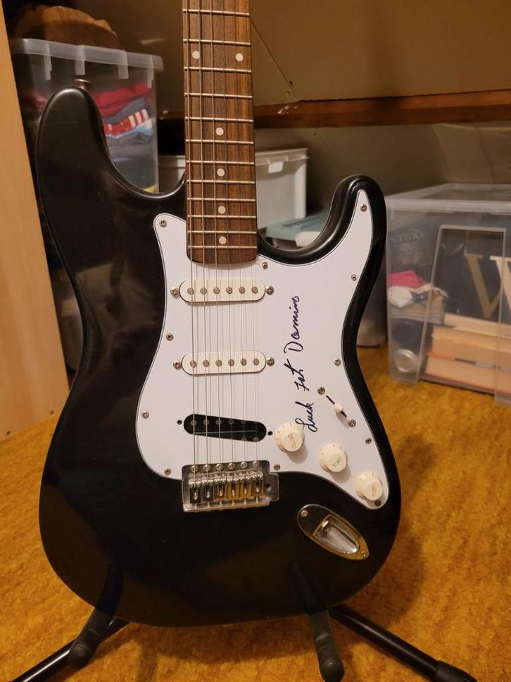 Fats Domino Gesigneerde Gitaar - Uniek!, Muziek en Instrumenten, Snaarinstrumenten | Gitaren | Elektrisch, Gebruikt, Solid body