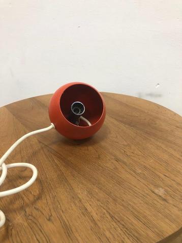 Vintage "oogbal" bol lamp - space age beschikbaar voor biedingen