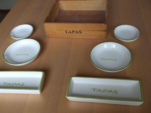 Te koop mooi Tapassetje.(nieuw)., Huis en Inrichting, Keuken | Servies, Nieuw, Compleet servies, Overige stijlen, Aardewerk, Ophalen of Verzenden