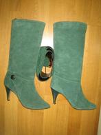 Groene suede laars met bijpassende ceintuur- maat 40, Hoge laarzen, Ophalen of Verzenden, Zo goed als nieuw, Groen