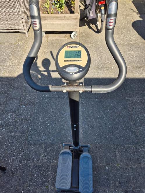 Athlett multi stepper op batterijen,  werkt nog naar behoren, Sport en Fitness, Fitnessapparatuur, Gebruikt, Stepapparaat, Benen