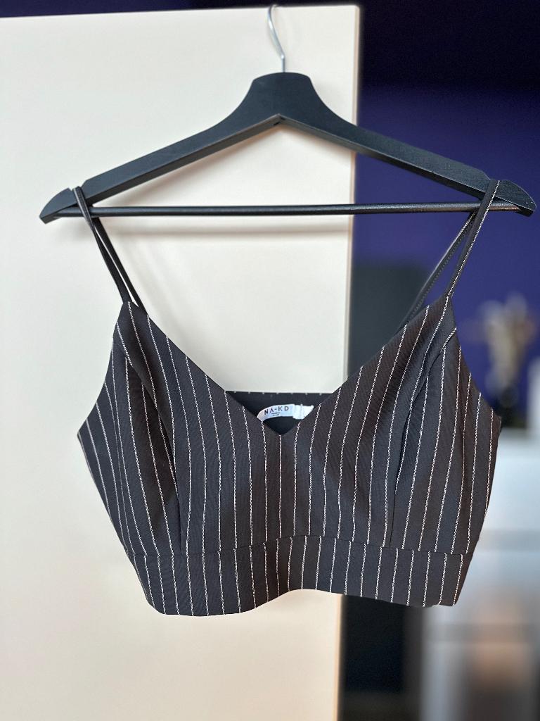 Cami crop top bralette gestreept zwart-wit NA-KD maat M, NA-KD, Verzenden, Zwart, Nieuw