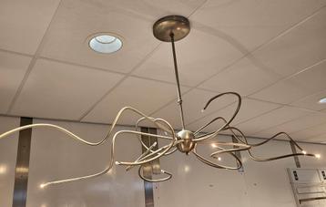 Zilverkleurige lamp, in hoogte verstelbaar 