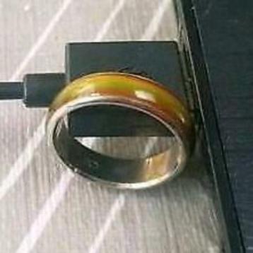 mooie ring, doorsnee 18 mm beschikbaar voor biedingen