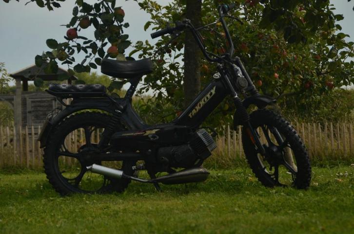 Super nette cross tomos heel erg snel! 70km blauw kenteken, Fietsen en Brommers, Brommeronderdelen | Puch, Zo goed als nieuw, Overige typen