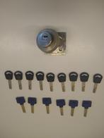 Mul-T-Lock slot met 17 sleutels, Ophalen, Gebruikt, Overige materialen, Slot