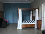 Massief houten hemelbed met nachtkastjes en bodem, Ophalen, Bruin, Tweepersoons, Zo goed als nieuw