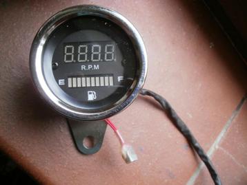 Toerenteller digitaal en brandstofmeter Chroom 12 V  beschikbaar voor biedingen