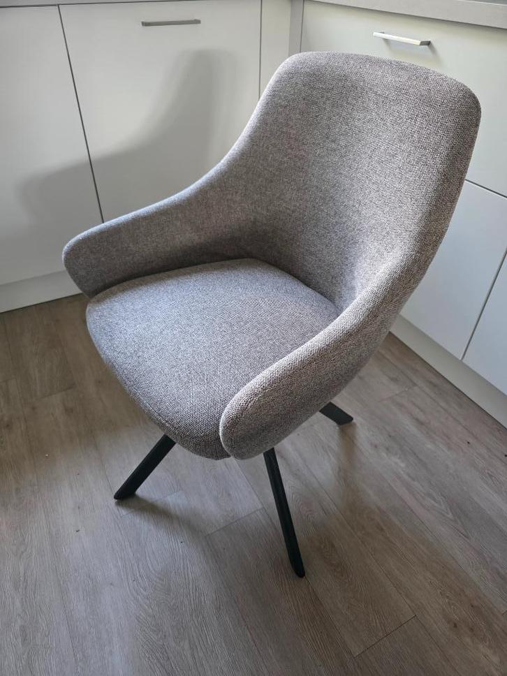Eetkamerstoel draaipoot Rostrup JYSK (prijs = 6 stuks), Huis en Inrichting, Stoelen, Zo goed als nieuw, Vijf, Zes of meer stoelen