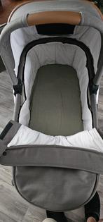 Mutsy kinderwagen met reiswieg en autostoeltje, Kinderen en Baby's, Kinderwagens en Combinaties, Ophalen, Zo goed als nieuw, Combiwagen