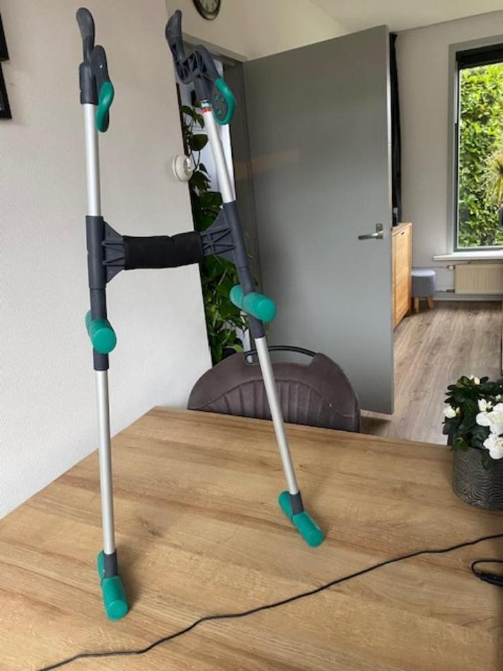 Handylegs aan- en uittrekhulpmiddel steunkous mt. M, Diversen, Verpleegmiddelen, Zo goed als nieuw, Ophalen of Verzenden