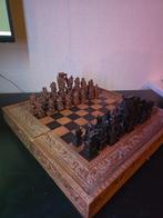 Balinees Schaakspel, Houtsnijwerk; Alp d'Huzes verkoop, Antiek en Kunst, Kunst | Beelden en Houtsnijwerken, Ophalen of Verzenden