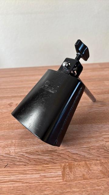 Pearl cowbell / zwart /  + houder / met heldere volle klank beschikbaar voor biedingen