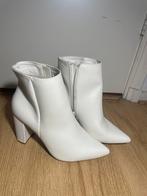 Witte laarsjes, Kleding | Dames, Schoenen, Ophalen of Verzenden, Zo goed als nieuw, Wit