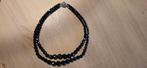 zeeuws dubbelstrengs granaat collier dieprood/zwart., Ophalen of Verzenden, Overige materialen, Ketting, Met edelsteen